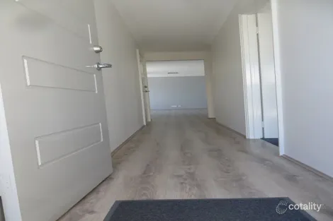 42b Ashburton St, Bentley, WA 6102