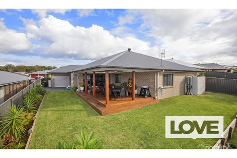 Property photo of 6 Georgia Lane Bonnells Bay NSW 2264