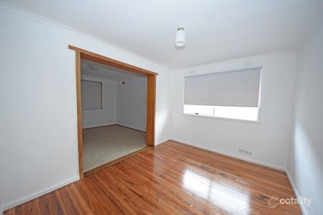 Property photo of 52 Kinnoull Grove Glen Waverley VIC 3150