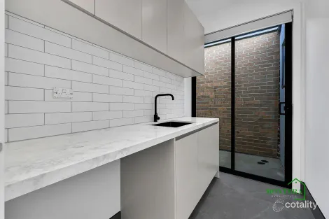 Property photo of 6 Bonnyview Road Craigieburn VIC 3064