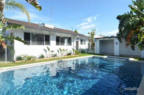 Property photo of 8 Brighton Parade Southport QLD 4215