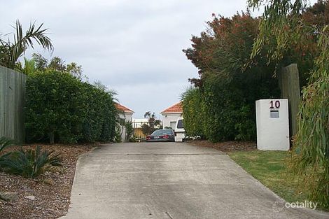 10 Seafarer Ct, Castaways Beach, QLD 4567