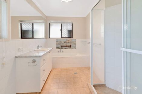 Property photo of 18 Hickey Way Carrara QLD 4211