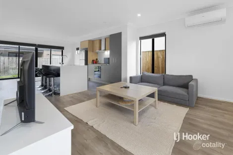 Property photo of 13 Medoc Boulevard Deanside VIC 3336
