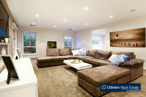 Property photo of 21 Misty Close Berwick VIC 3806