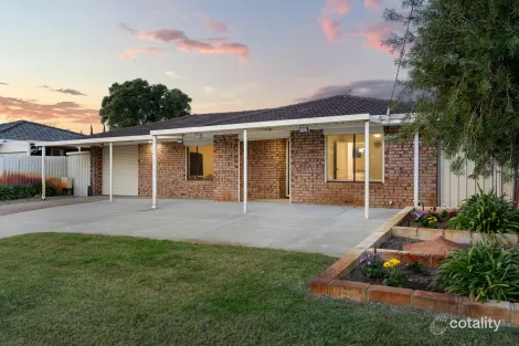 Property photo of 17 Torcross Street Warnbro WA 6169