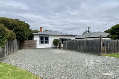 Property photo of 2 Lucknow Street East Bairnsdale VIC 3875