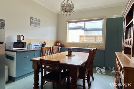 Property photo of 2 Lucknow Street East Bairnsdale VIC 3875