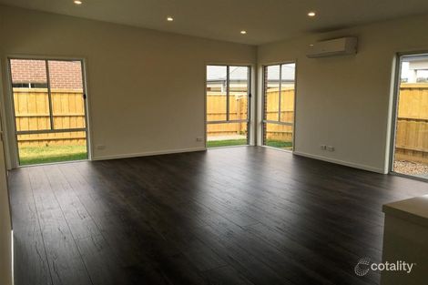 Property photo of 5 Lavinia Street Greenvale VIC 3059