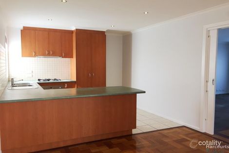 Property photo of 22 Masters Circuit Roxburgh Park VIC 3064