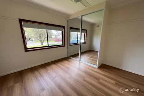 Property photo of 43 Webster Road Lurnea NSW 2170