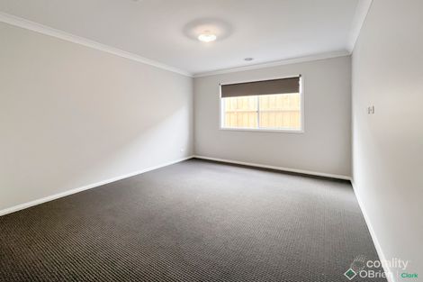 Property photo of 20 Mainstone Street Drouin VIC 3818