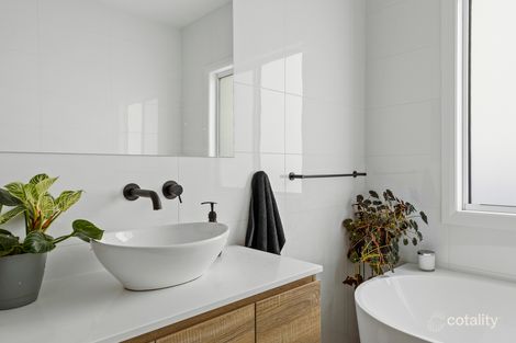 Property photo of 79 Golden Wattle Drive Ulladulla NSW 2539