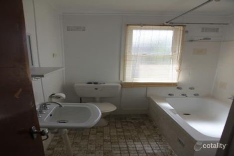 Property photo of 56 Mubo Crescent Holsworthy NSW 2173