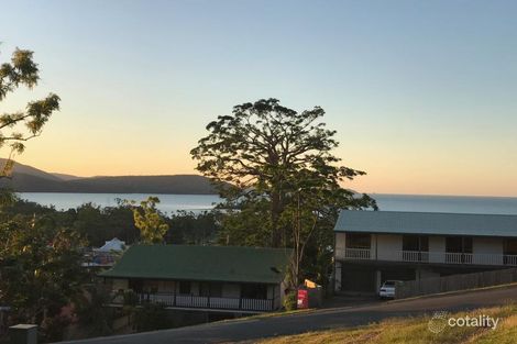 Property photo of 38 Island Drive Cannonvale QLD 4802