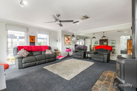 Property photo of 3 Landy Court Kangaroo Flat VIC 3555