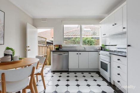 Property photo of 2/17 Wolseley Close Mont Albert VIC 3127