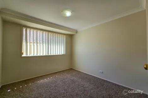 Property photo of 76 Downes Crescent Currans Hill NSW 2567