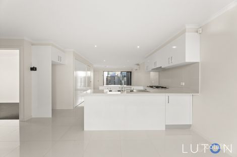 69 Hibberd Cres, Forde, ACT 2914