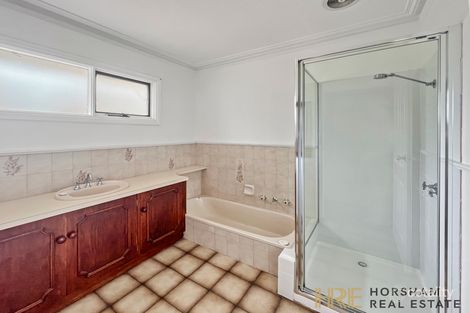 Property photo of 12 Bradshaw Street Horsham VIC 3400