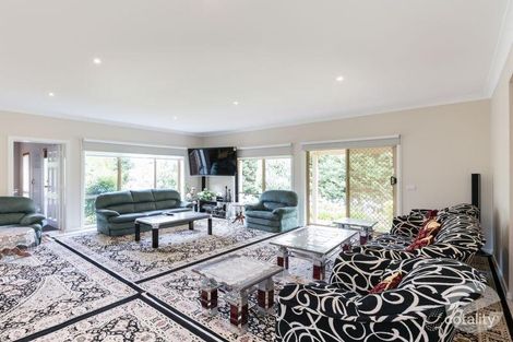 Property photo of 15-16 Mackellar Close Narre Warren North VIC 3804