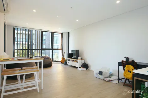 402/4 Henderson Rd, Edmondson Park, NSW 2174