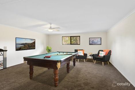 Property photo of 33 Warrego Way Helensvale QLD 4212