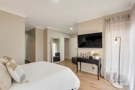 Property photo of 31 Bellini Drive Greenvale VIC 3059