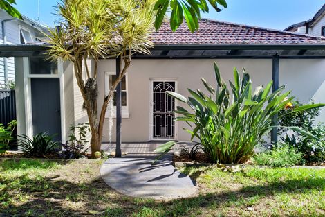 Property photo of 14 Trevelyan Street Botany NSW 2019