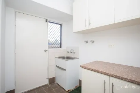 Property photo of 38 Hull Way Beechboro WA 6063