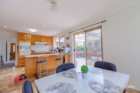 Property photo of 14 Leonard Avenue Berwick VIC 3806