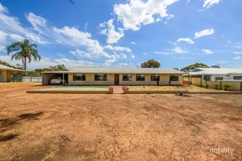 17 Coronation St, Cunderdin, WA 6407