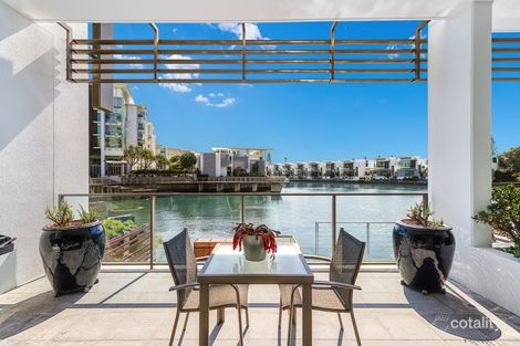 Property photo of 5102 Ephraim Island Parade Paradise Point QLD 4216