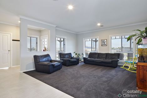 Property photo of 9 Highvale Rise Warragul VIC 3820