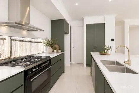 Property photo of 10 Doran Close Westlake QLD 4074
