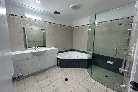 Property photo of 1/30 Kerr Street Meikleville Hill QLD 4703