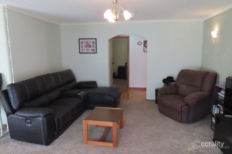 Property photo of 3 Rintoull Court Rosedale VIC 3847