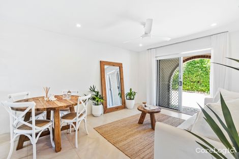 Property photo of 2/2118 Gold Coast Highway Miami QLD 4220