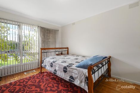 Property photo of 8 Barclay Avenue Croydon VIC 3136