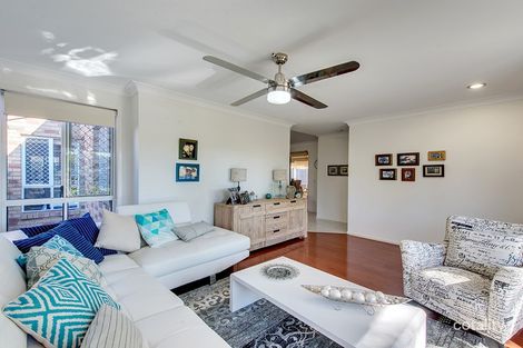 Property photo of 40 Acorn Circuit Forest Lake QLD 4078