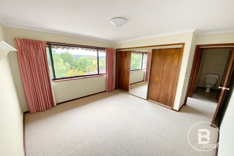 Property photo of 17 Tinworth Avenue Mount Clear VIC 3350