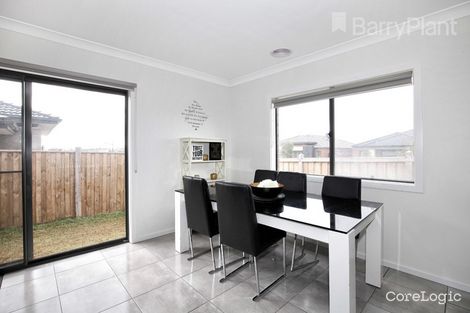 Property photo of 51 Albion Crescent Mickleham VIC 3064
