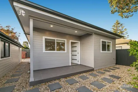 2 Cacia Ave, Seven Hills, NSW 2147