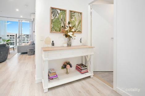 Property photo of 410/8 Aviators Way Penrith NSW 2750