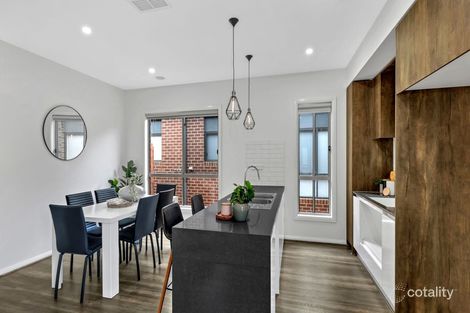 Property photo of 11 Watercarter Crescent Wollert VIC 3750