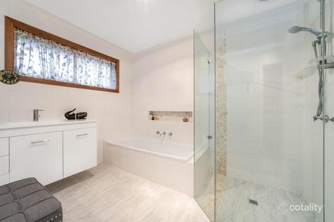 Property photo of 4 Abigail Court Leopold VIC 3224