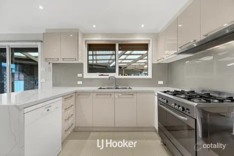Property photo of 10 Beswicke Court Dandenong VIC 3175