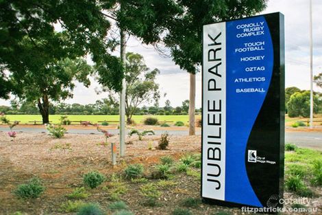 Property photo of 21 Thane Court Lloyd NSW 2650