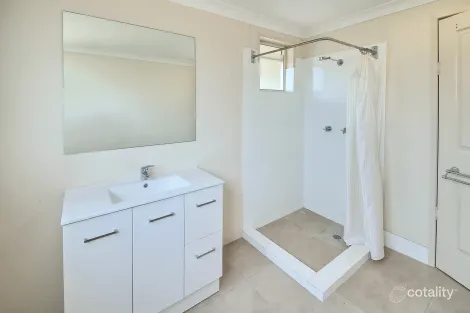 Property photo of 4 Geneva Street Wishart QLD 4122