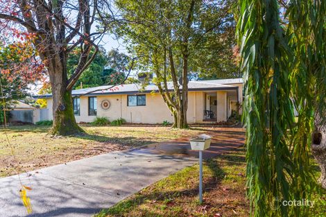 Property photo of 2 Heather Road Lesmurdie WA 6076